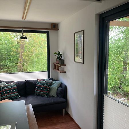 Tiny House Im Seecontainer Mit Parkplatz, Glasfaser, Netflix, Veranda Und Gehobener Ausstattung Κόμπουργκ Εξωτερικό φωτογραφία