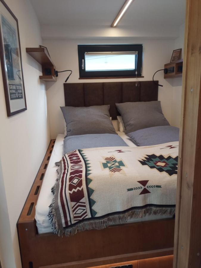 Tiny House Im Seecontainer Mit Parkplatz, Glasfaser, Netflix, Veranda Und Gehobener Ausstattung Κόμπουργκ Εξωτερικό φωτογραφία